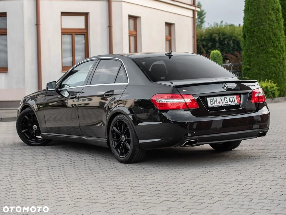 Mercedes-Benz E-Class 2013 photo 5