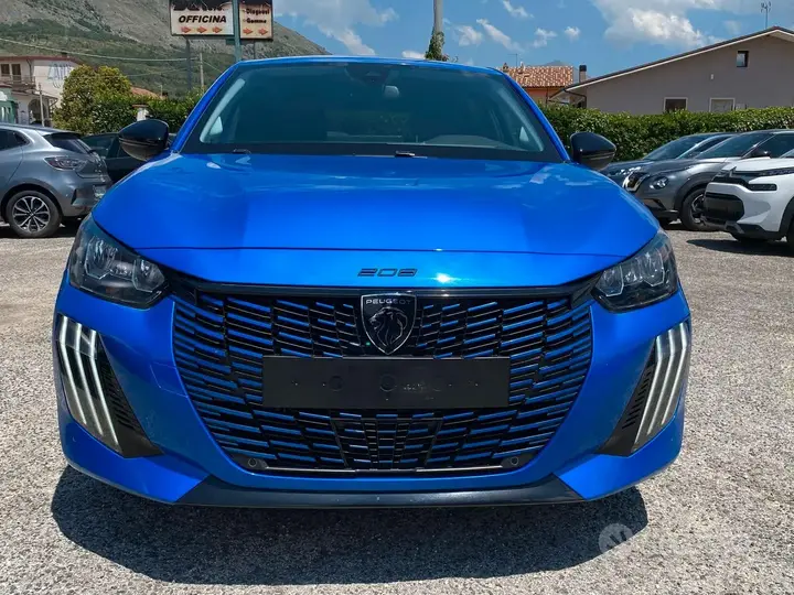 Peugeot 208 2024 photo 2