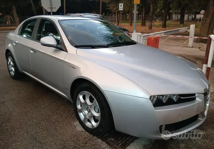 Alfa Romeo 159 2009 photo 3