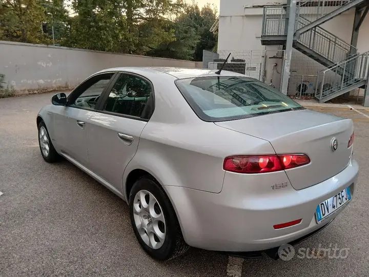 Alfa Romeo 159