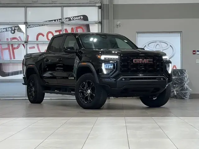 GMC Canyon 2023 photo 2