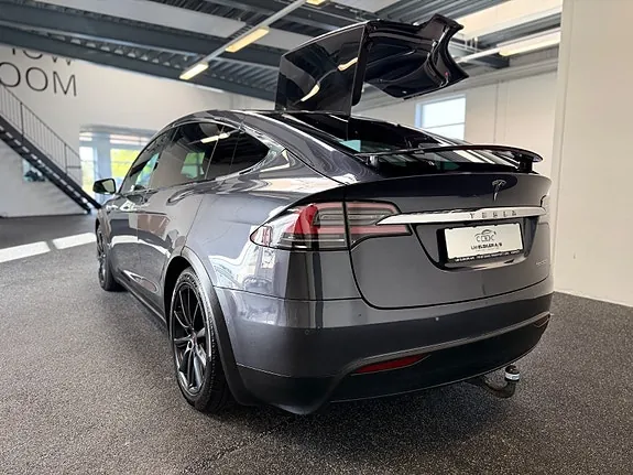 Tesla Model X 2019 photo 4