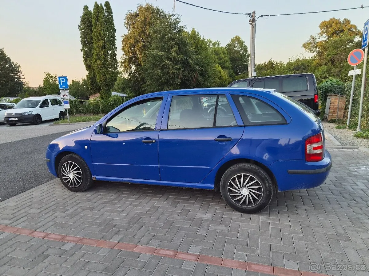 Skoda Fabia 2005 photo 4