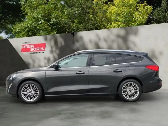 Ford Focus 2022 photo 3