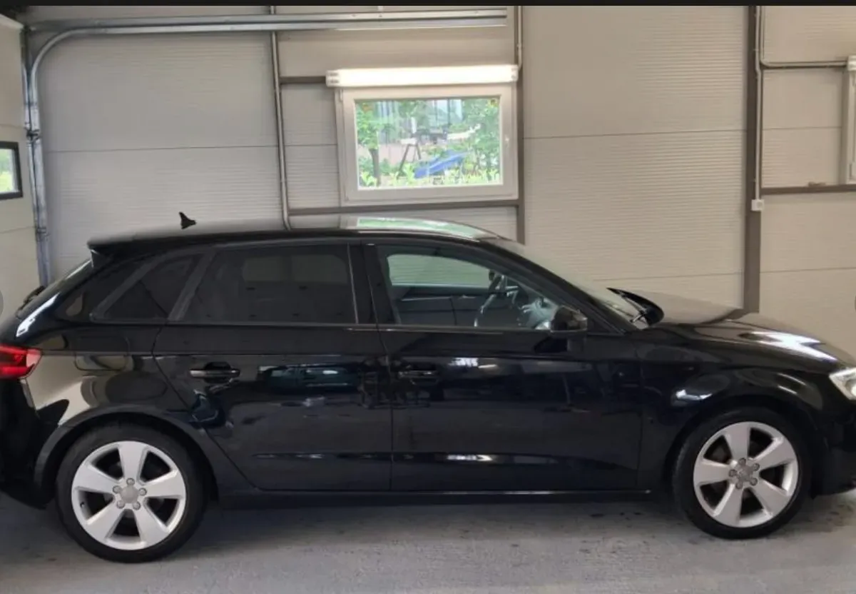 Audi A3 2015 photo 3