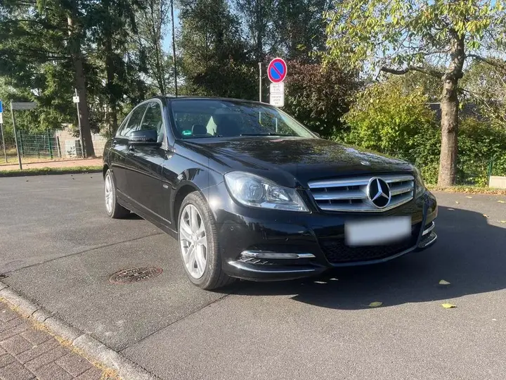 Mercedes-Benz C180
