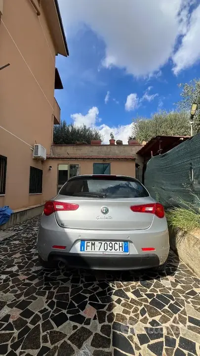 Alfa Romeo Giulietta 2014 photo 3