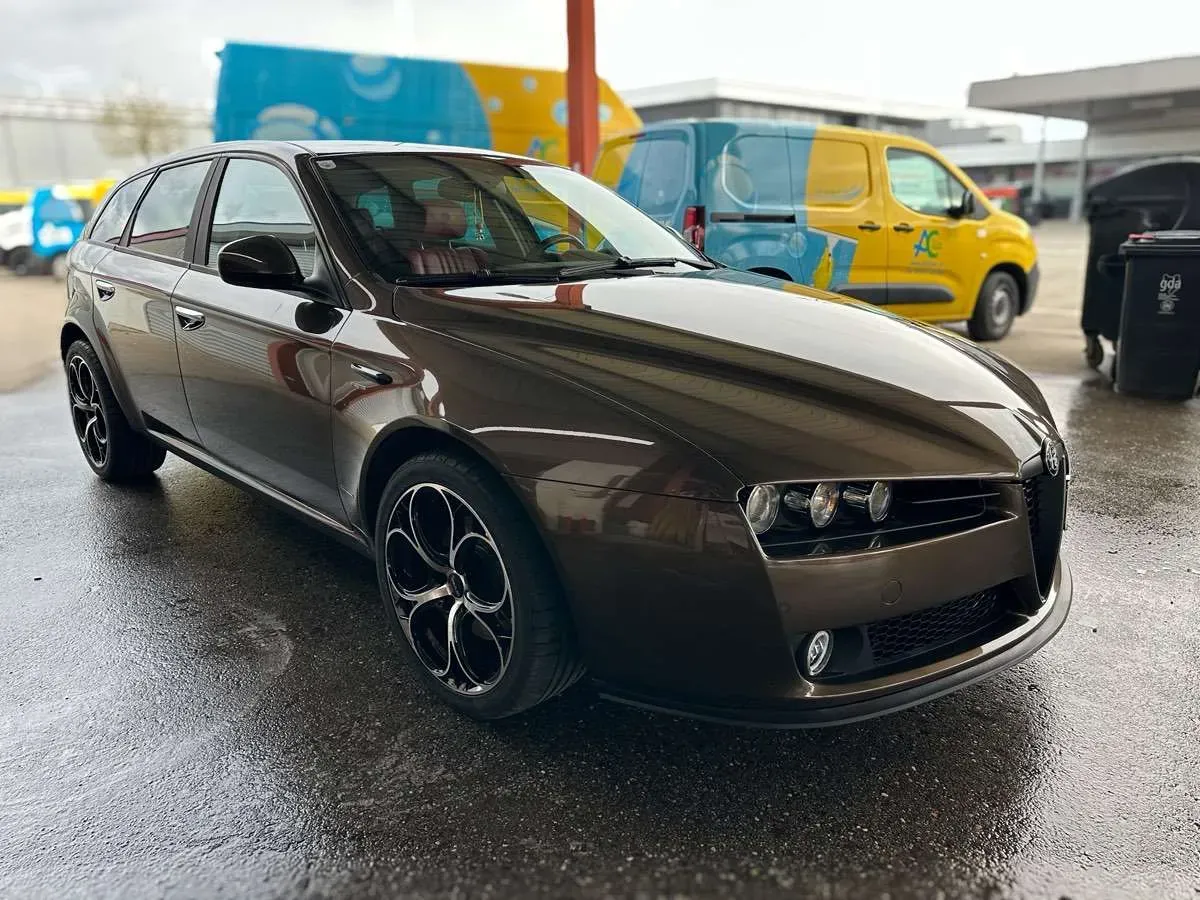 Alfa Romeo 159 2007 photo 3