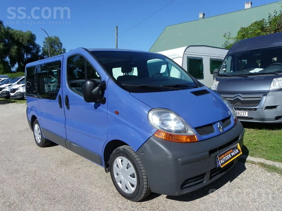 Renault Trafic 2005 photo 2