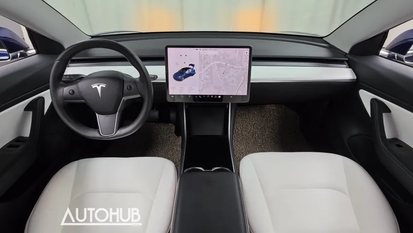 Tesla Model 3 2020 photo 3