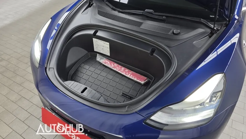 Tesla Model 3 2020 photo 2