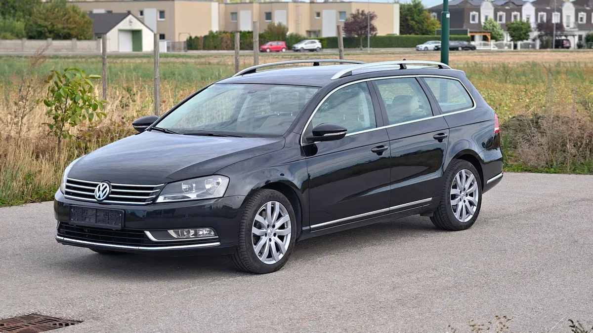 Volkswagen Passat 2012 photo 2