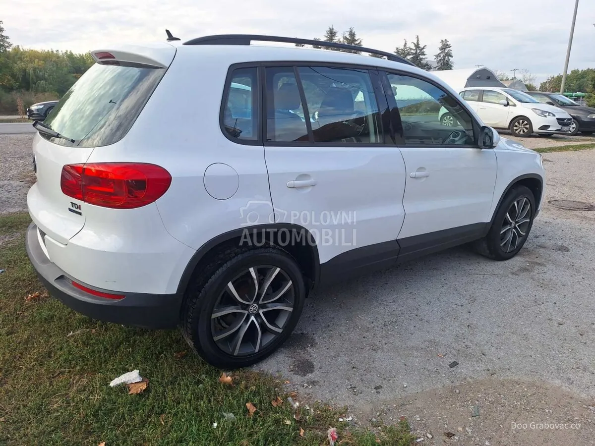 Volkswagen Tiguan 2012 photo 2