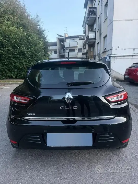 Renault Clio 2017 photo 2