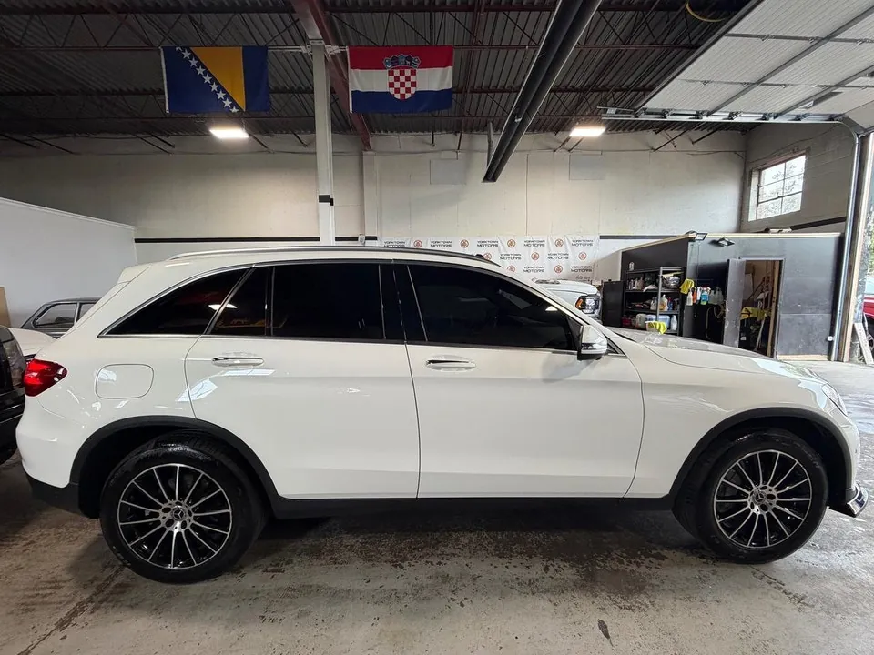 Mercedes-Benz Glc 2019 photo 5