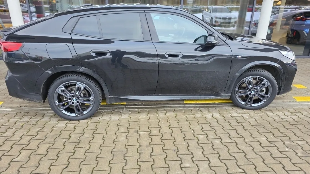 BMW Ix3 2022 photo 2