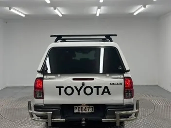 Toyota Hilux 2022 photo 5
