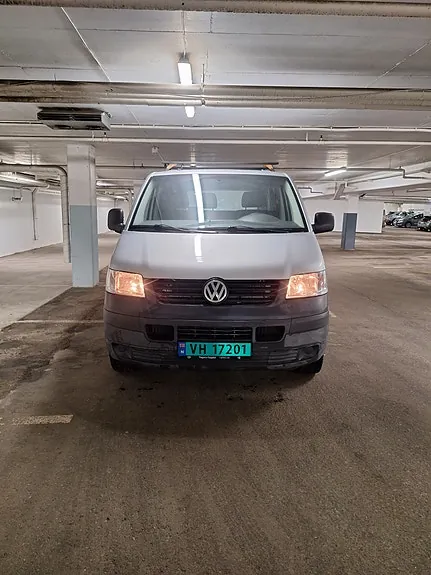 Volkswagen Transporter 2009 photo 2