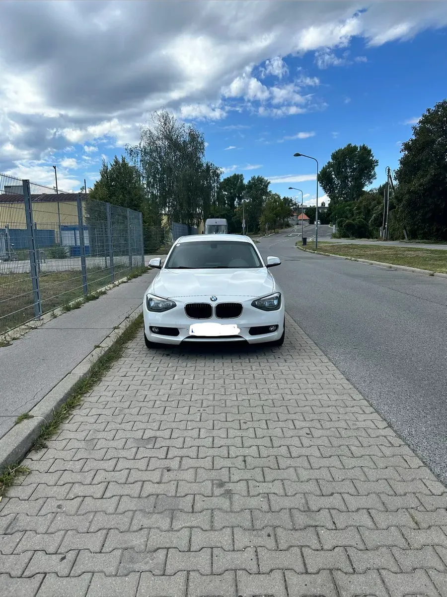 BMW 1 Series 2013 photo 2