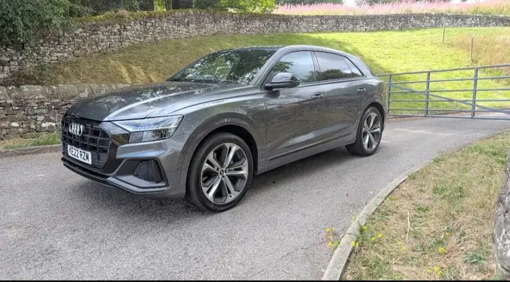 Audi Q8 2022 photo 3
