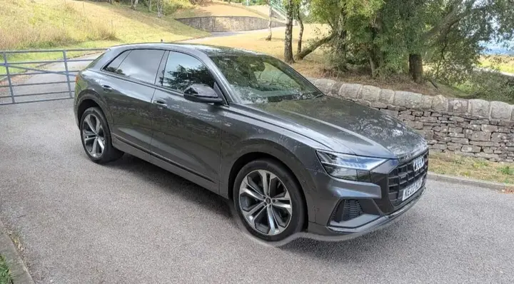 Audi Q8