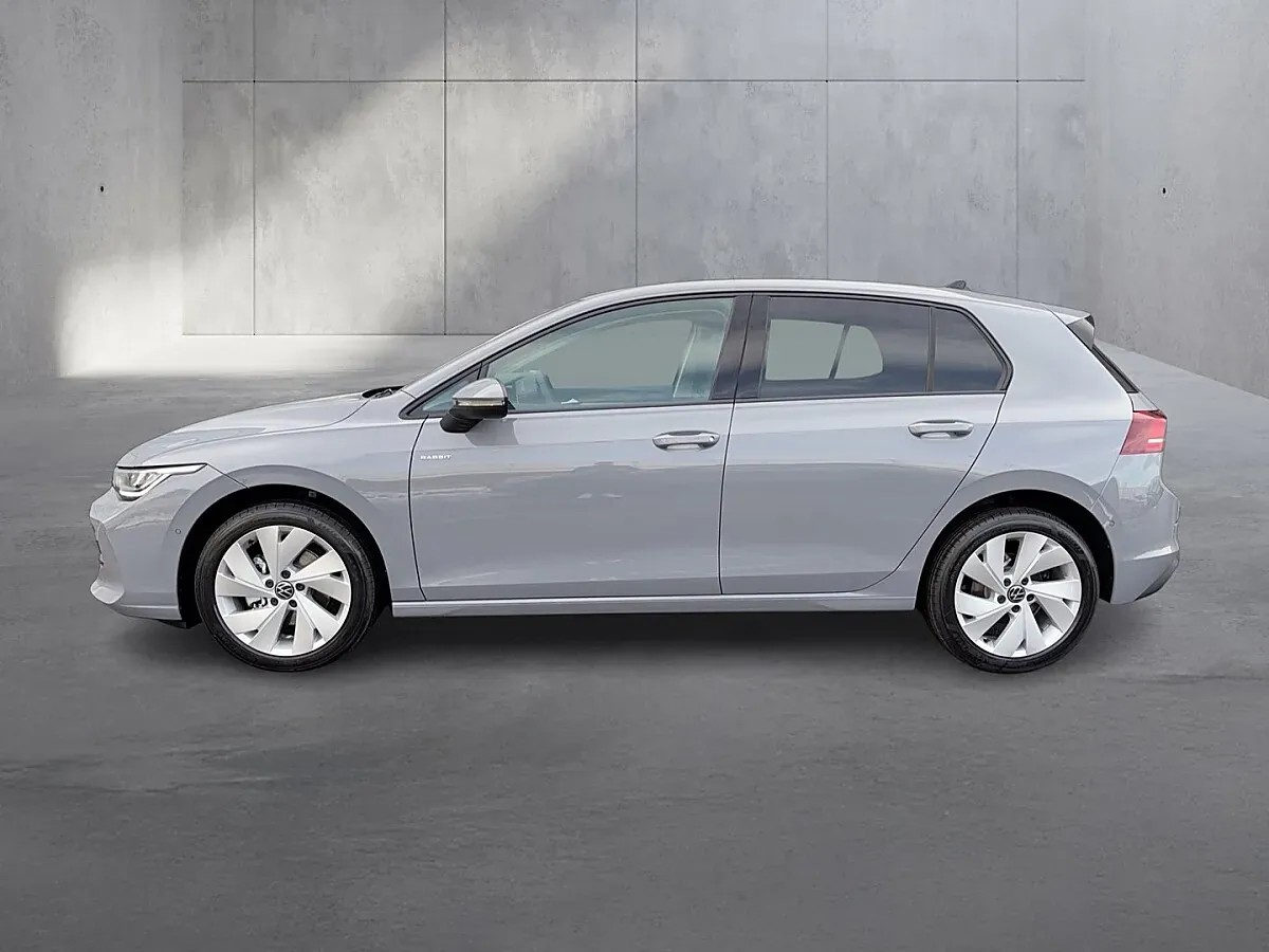 Volkswagen Golf 2026 photo 2