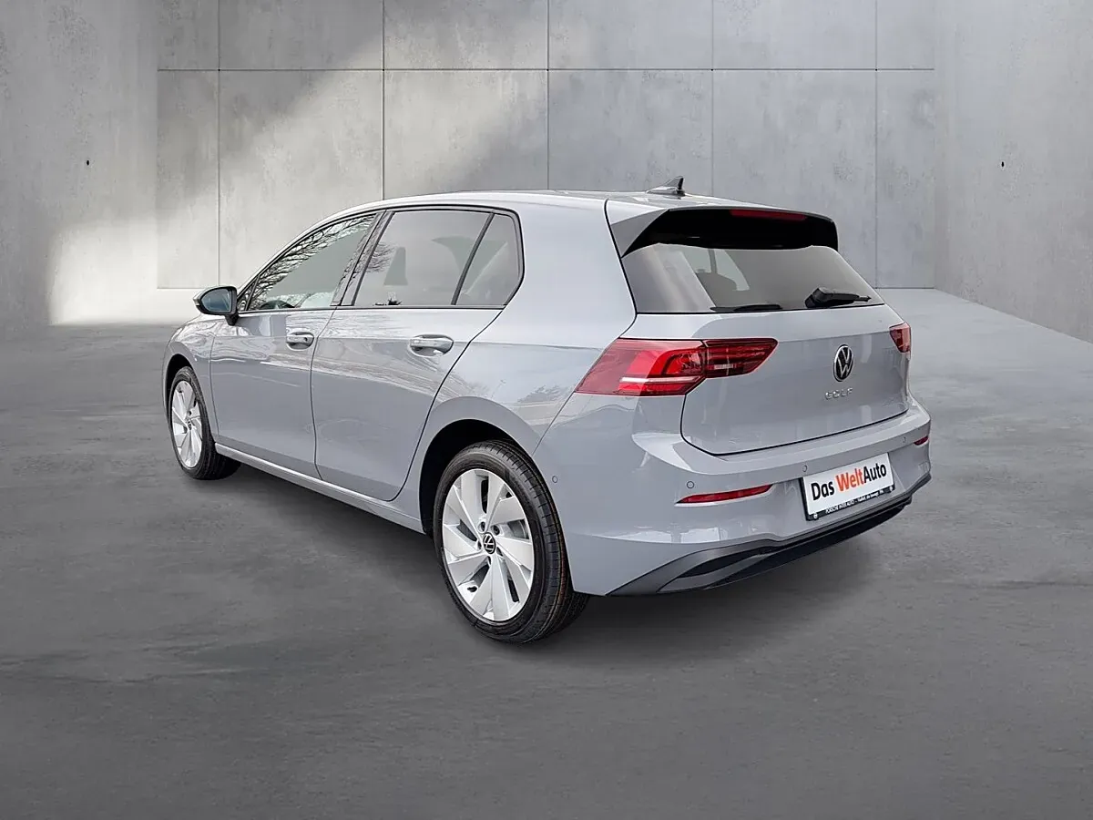 Volkswagen Golf 2026 photo 3