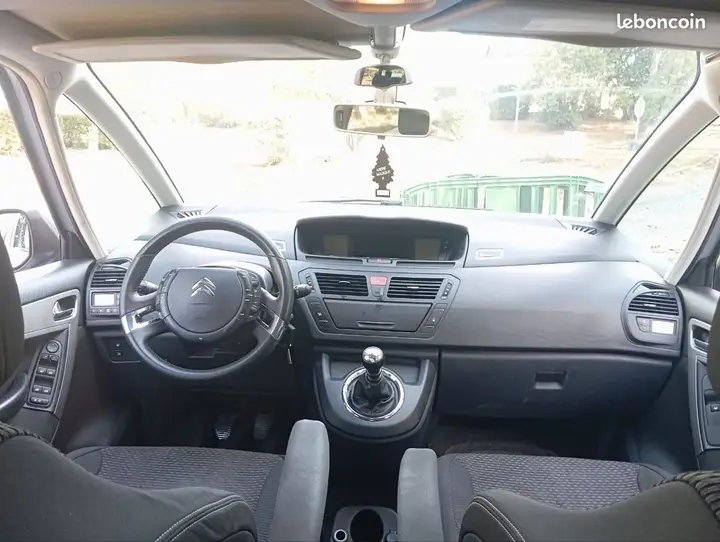 Citroen C4 Picasso 2013 photo 3