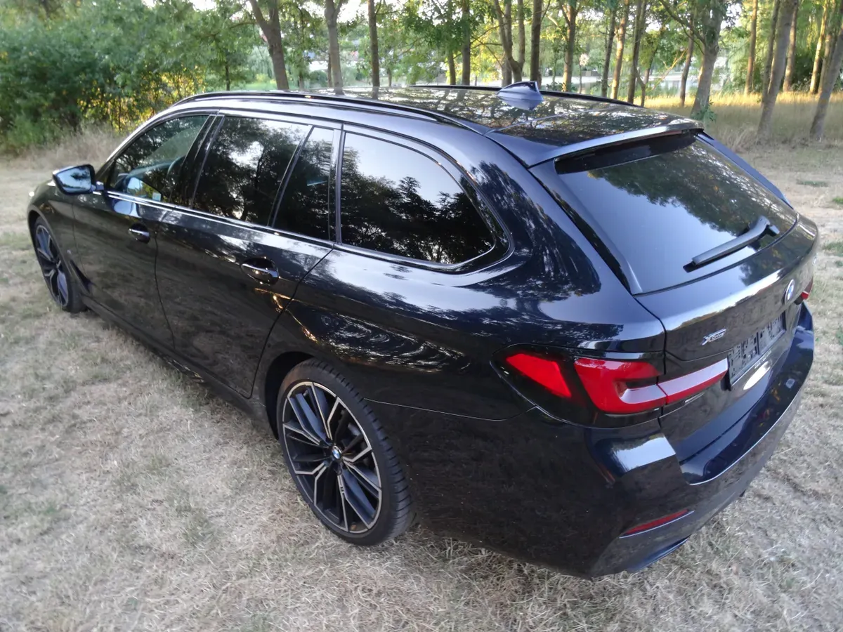 BMW 5 Series 2021 photo 2