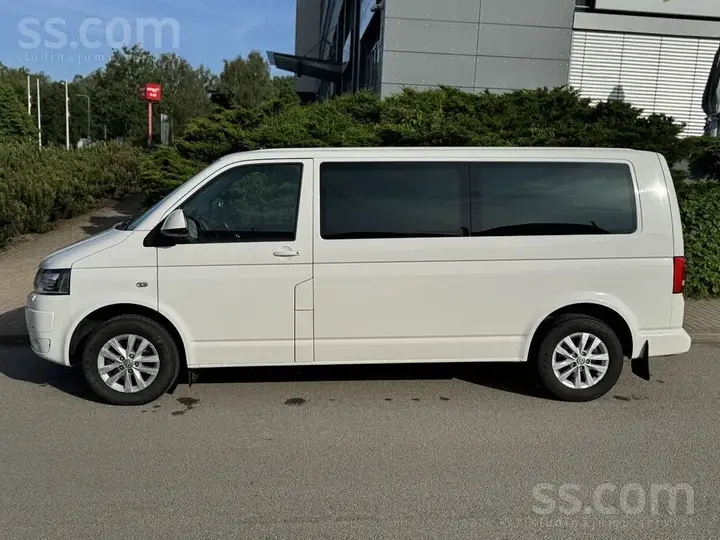 Volkswagen Caravelle 2015 photo 2