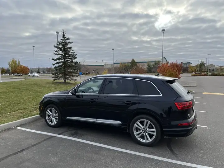 Audi Q7 2017 photo 4
