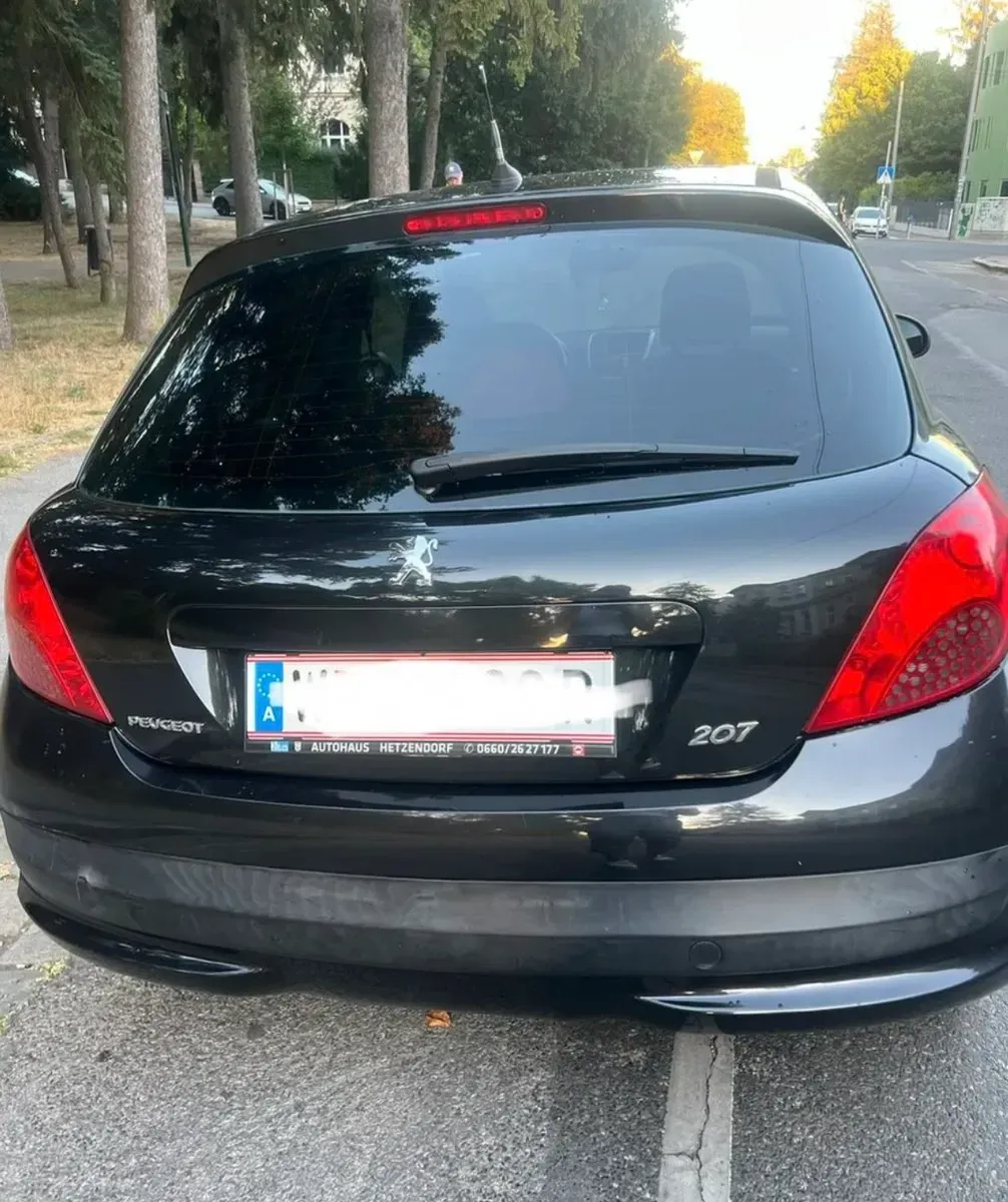 Peugeot 207 2007 photo 2