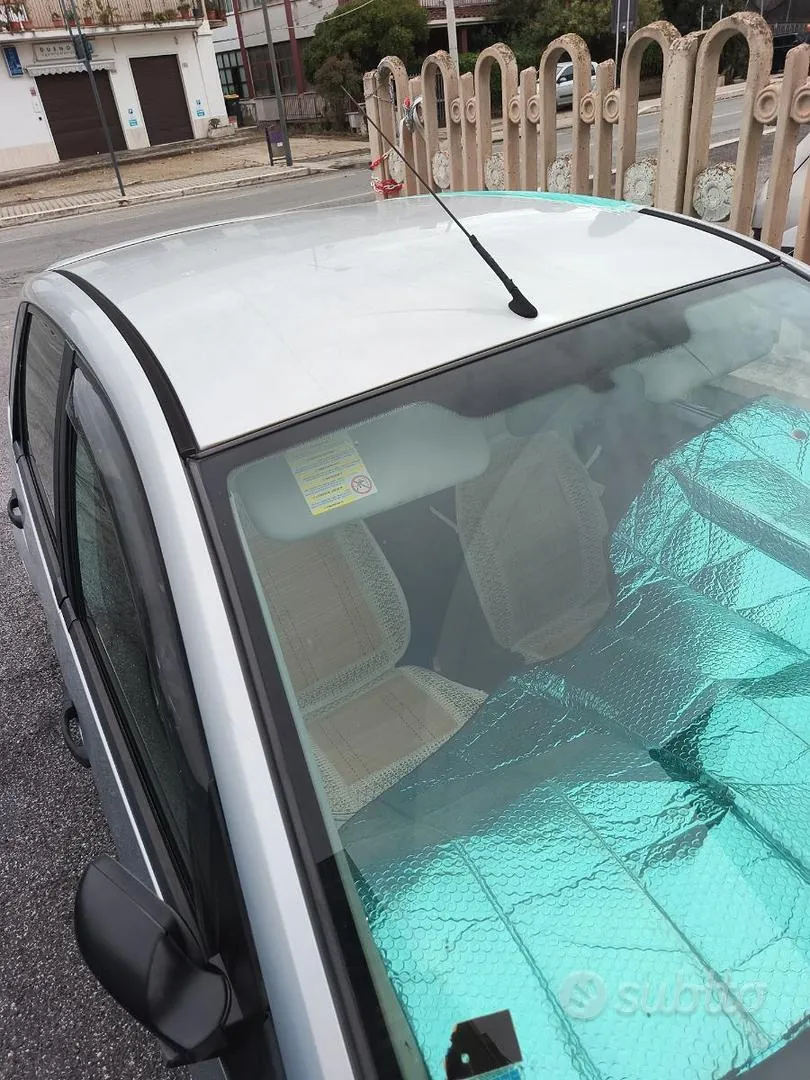 Ford Fiesta 2002 photo 5