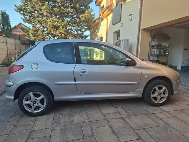 Peugeot 206 2006 photo 3