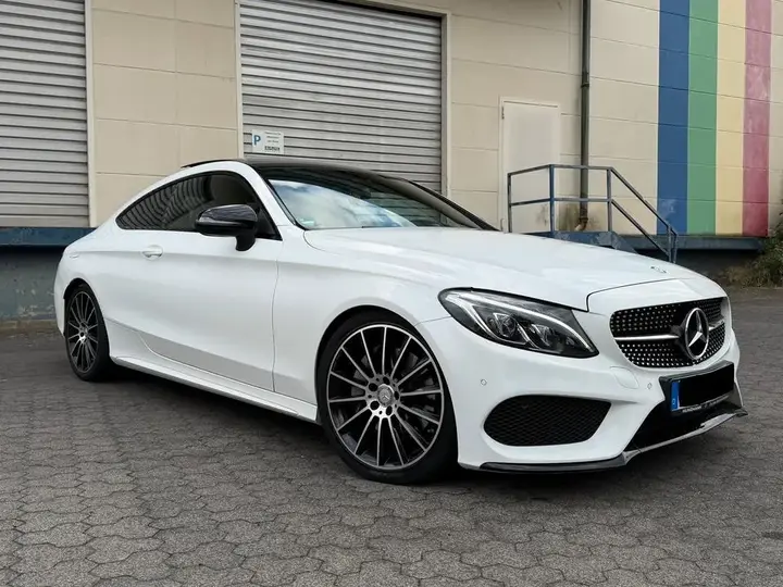 Mercedes-Benz C200