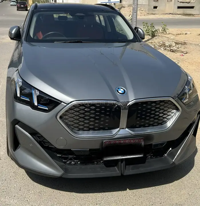 BMW Ix2
