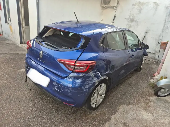 Renault Clio 2021 photo 3