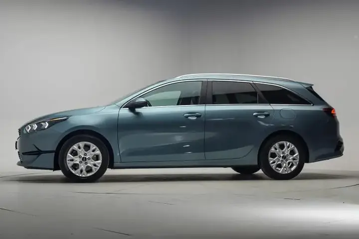 Kia Ceed 2023 photo 2