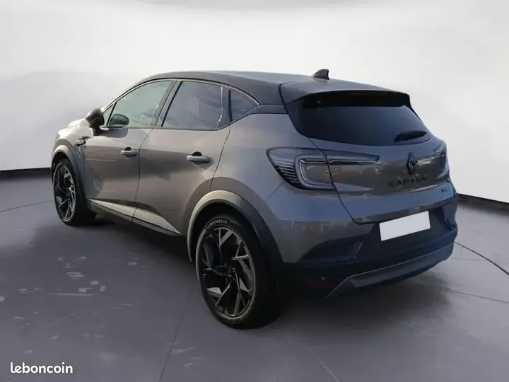 Renault Captur 2026 photo 3