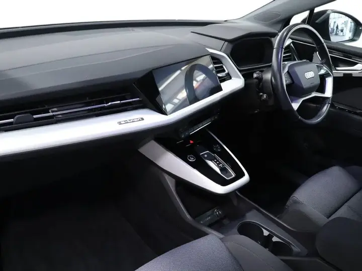 Audi Q4 E-Tron 2023 photo 2
