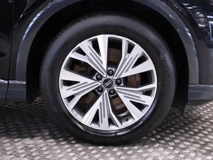 Audi Q4 E-Tron 2023 photo 5
