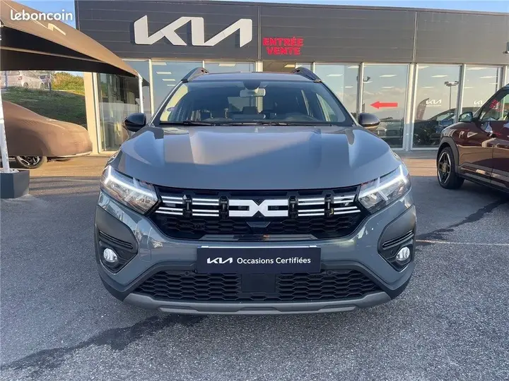Dacia Jogger 2023 photo 2