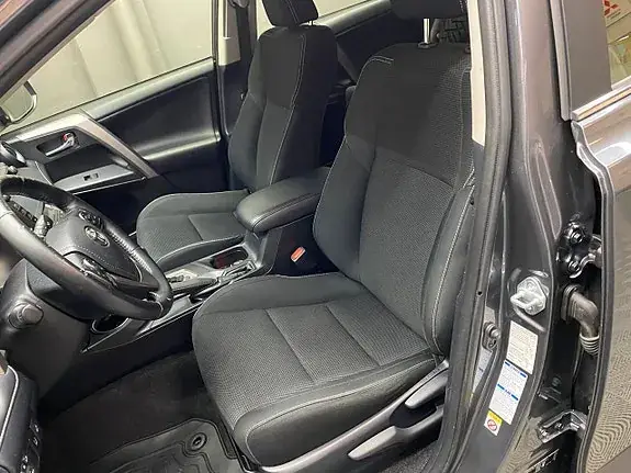Toyota Rav4 2017 photo 5