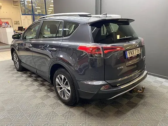 Toyota Rav4 2017 photo 3