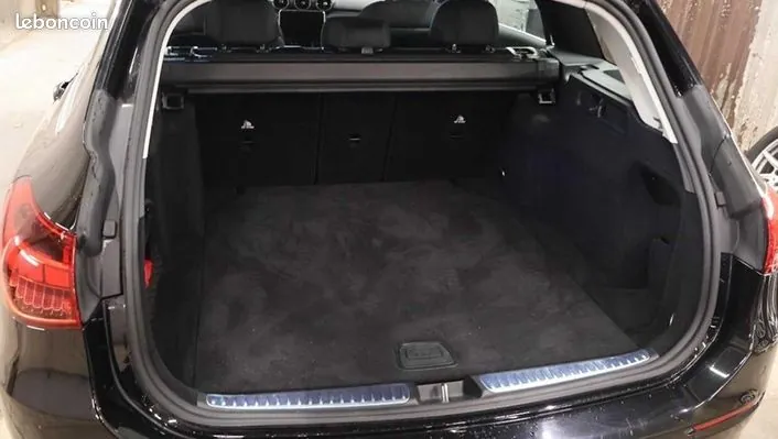 Mercedes-Benz C-Class 2023 photo 4