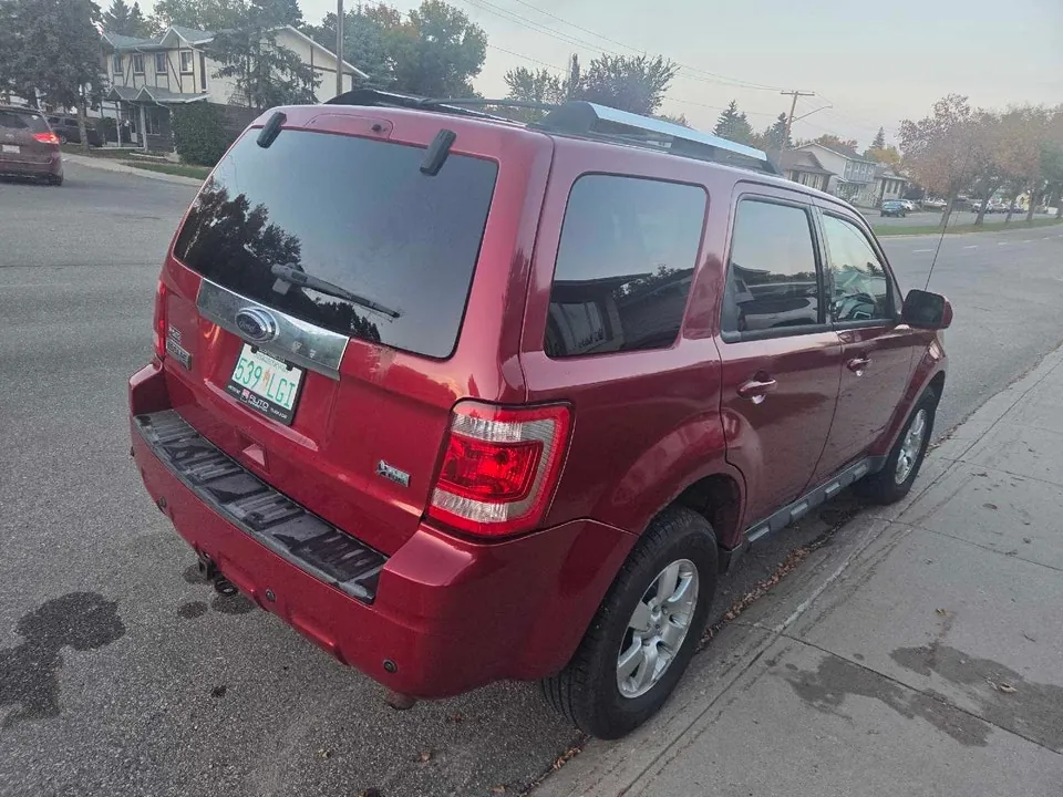 Ford Escape 2011 photo 3