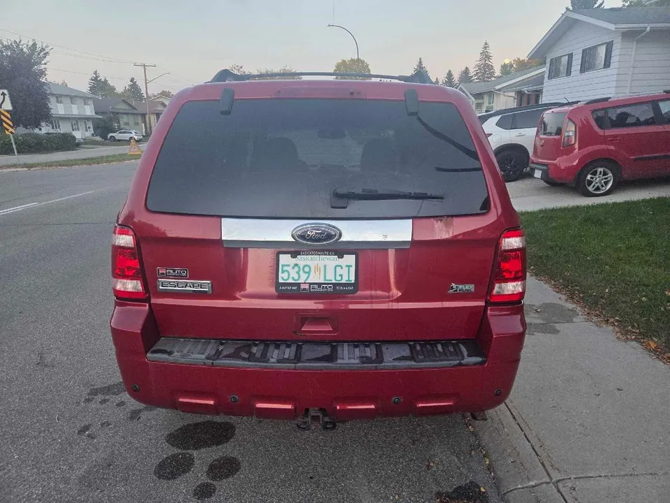Ford Escape 2011 photo 4