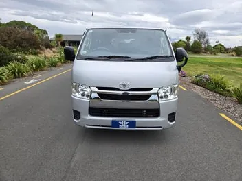 Toyota Hiace 2020 photo 3