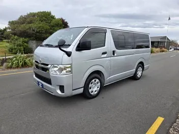 Toyota Hiace 2020 photo 4