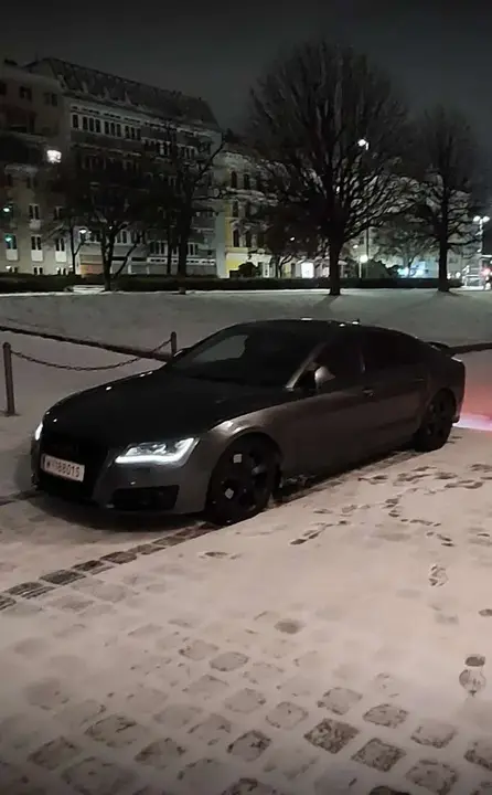 Audi A7 2011 photo 2